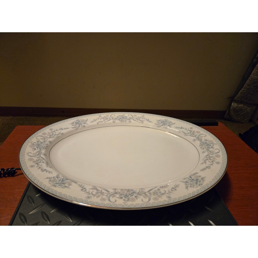 Mikasa Dresden Rose L9009 Fine China Oval Serving Platter Blue Floral Japan